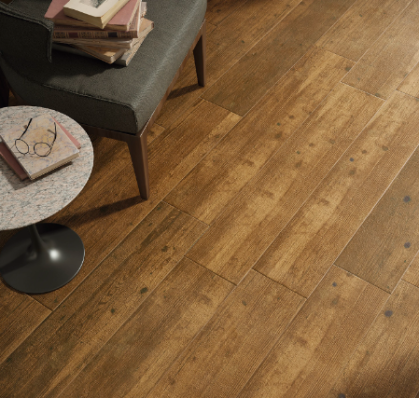 PAVIMENTO PASTA ROJA GRES TARIMA ROBLE 20.5X61.5